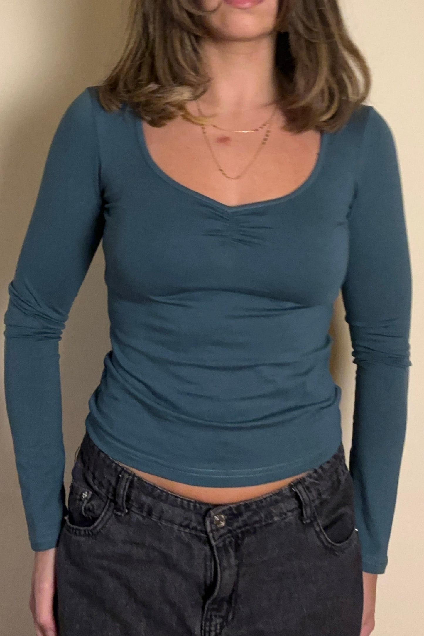 Fitted Ruched Scoop Neck Top in Teal