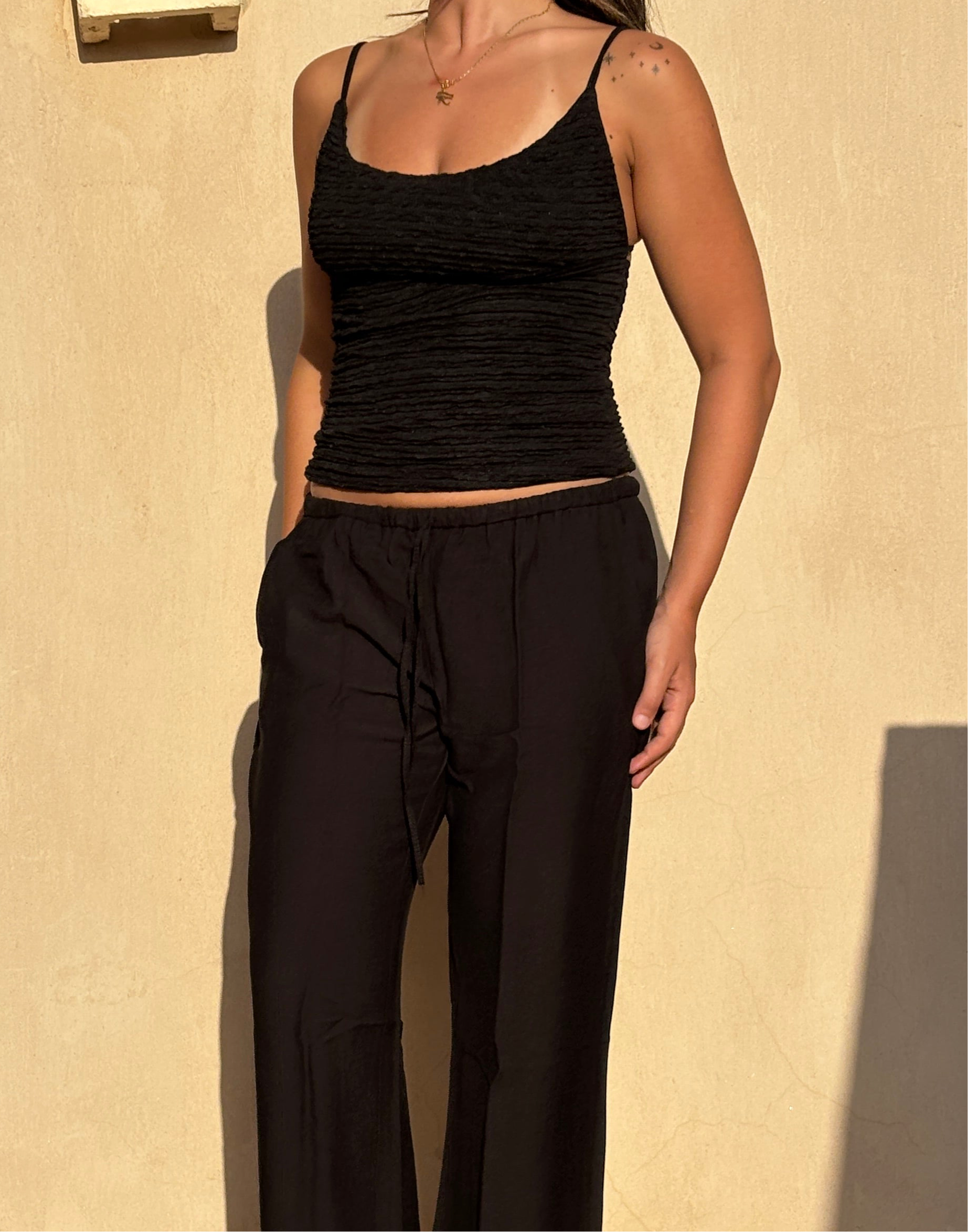 Shoreline Crinkle Tank