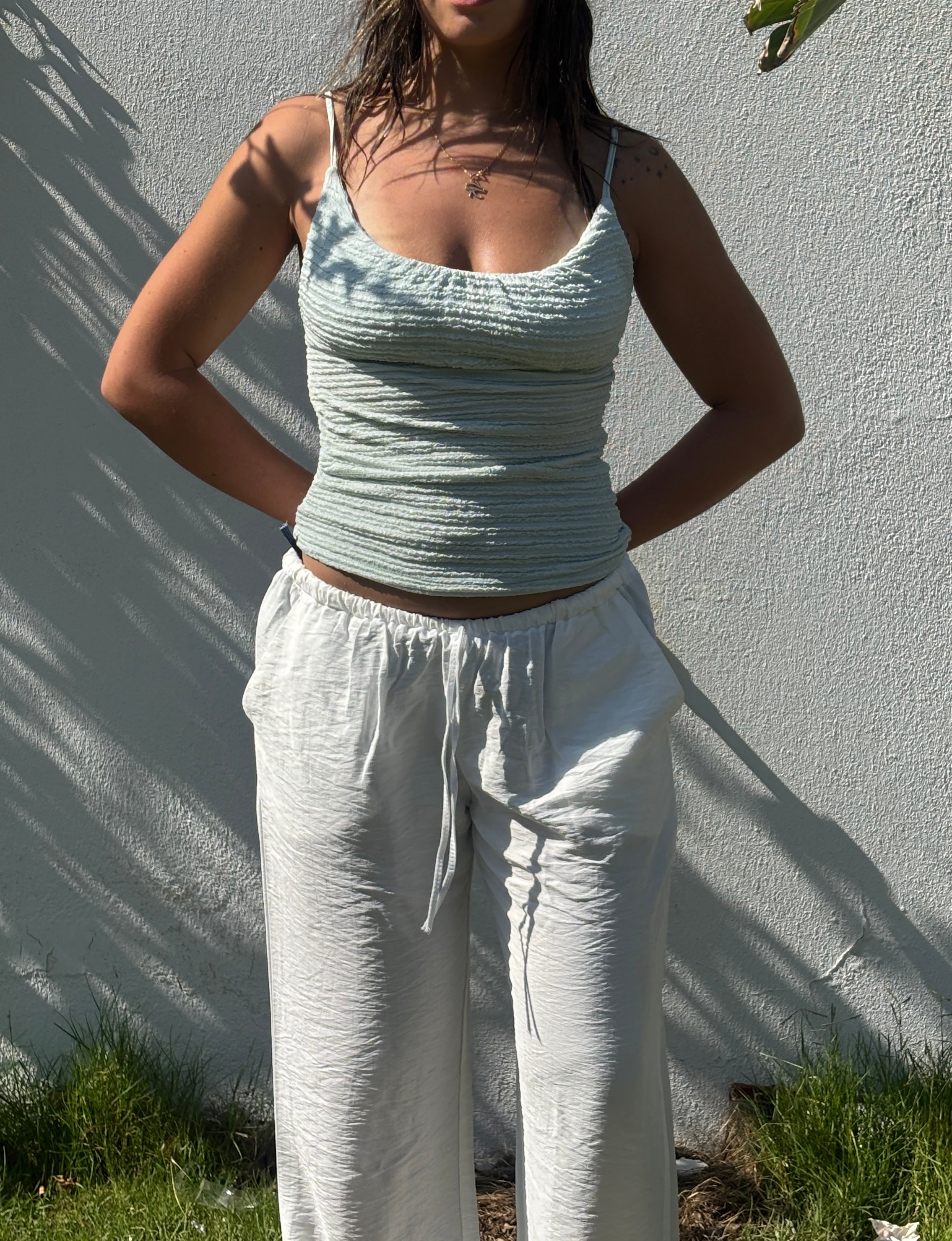 Shoreline Crinkle Tank