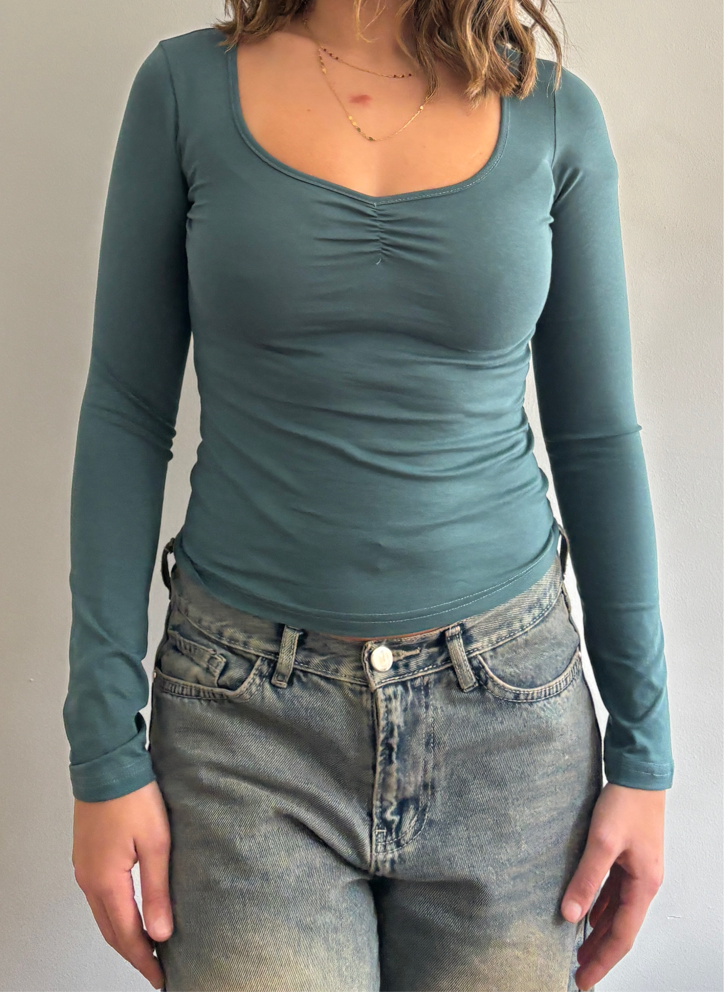 Fitted Ruched Scoop Neck Top in Teal